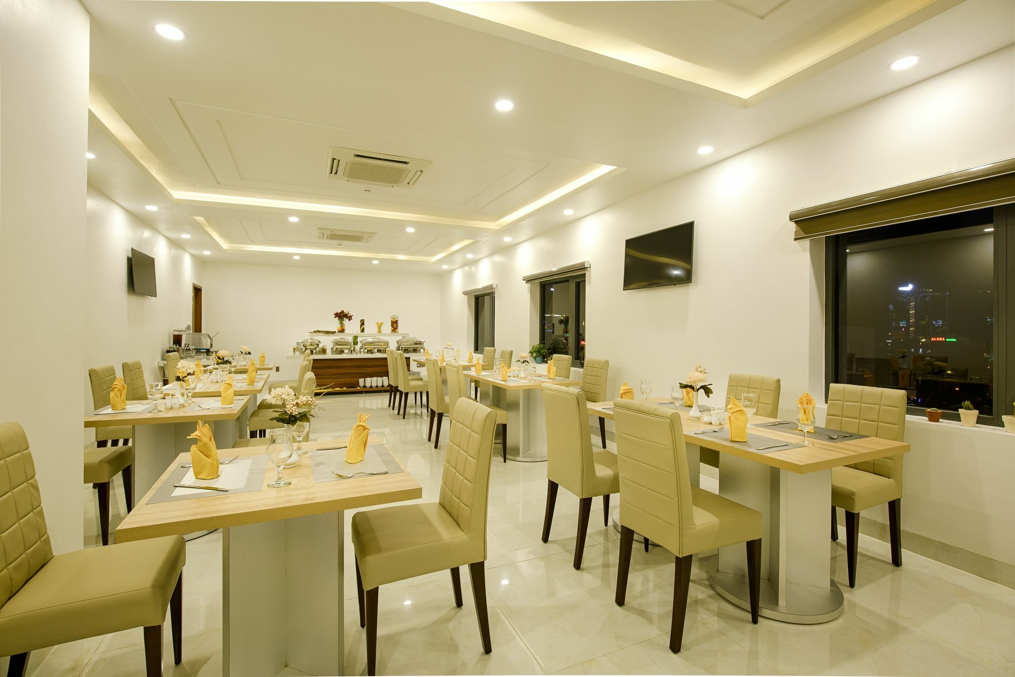 Continent Hotel Da Nang Exterior photo